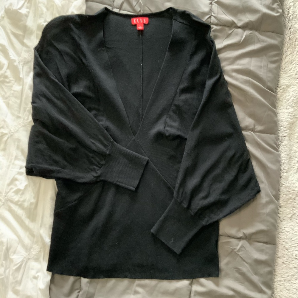 Elle black sweater